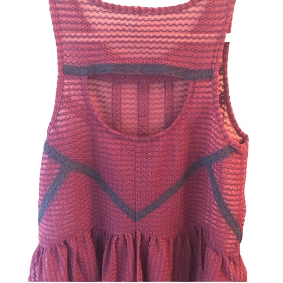 NWOT Free People Geo Babydoll Tank Cutout Back Size S - Picture 2 of 3